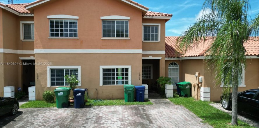 Touwnhouse à Miami, Floride 3 chambres, 132.01 m2 № 1857526