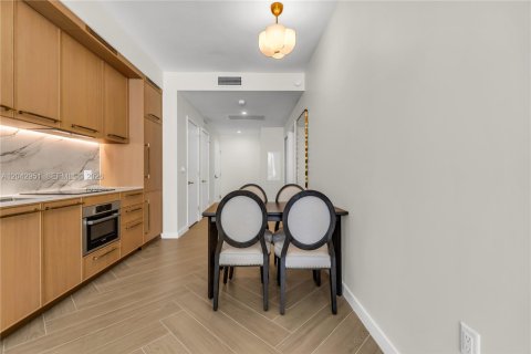 Condominio en venta en Miami, Florida, 2 dormitorios, 78.04 m2 № 2244366 - foto 12
