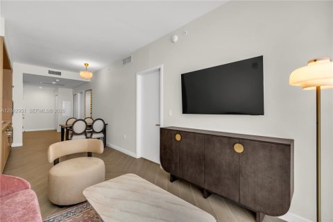 Condominio en venta en Miami, Florida, 2 dormitorios, 78.04 m2 № 2244366 - foto 25