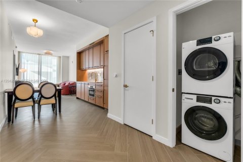 Condominio en venta en Miami, Florida, 2 dormitorios, 78.04 m2 № 2244366 - foto 13