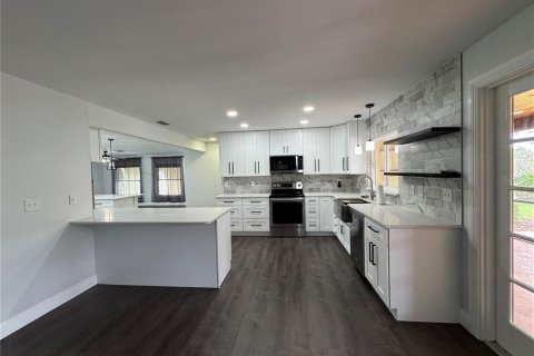 Villa ou maison à vendre à Lakeland, Floride: 3 chambres, 176.33 m2 № 2137849 - photo 9