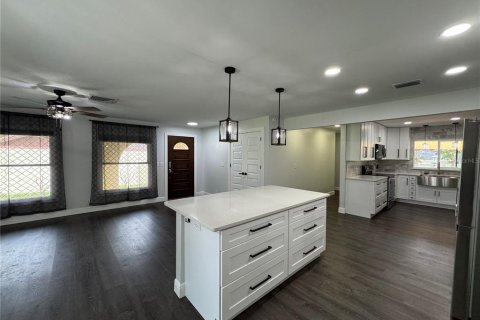 Villa ou maison à vendre à Lakeland, Floride: 3 chambres, 176.33 m2 № 2137849 - photo 16