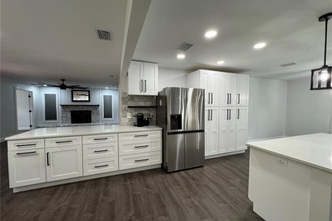 Villa ou maison à vendre à Lakeland, Floride: 3 chambres, 176.33 m2 № 2137849 - photo 14