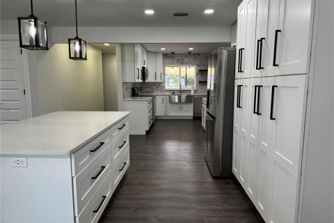 Villa ou maison à vendre à Lakeland, Floride: 3 chambres, 176.33 m2 № 2137849 - photo 8