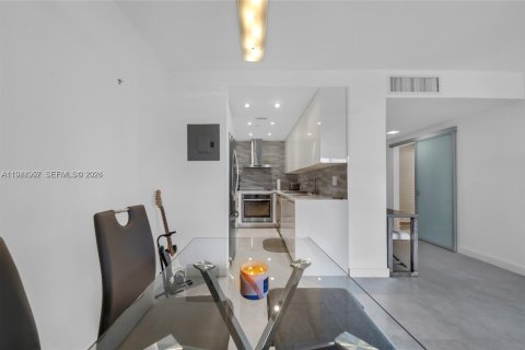 Copropriété à louer à Miami Beach, Floride: 63.17 m2 № 2001205 - photo 4