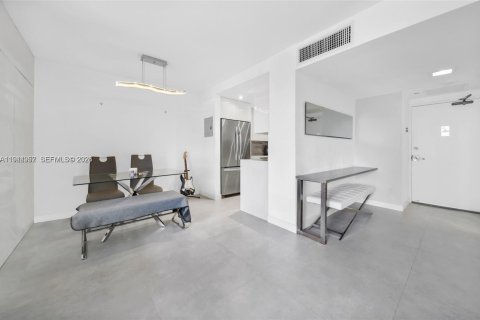 Copropriété à louer à Miami Beach, Floride: 63.17 m2 № 2001205 - photo 3