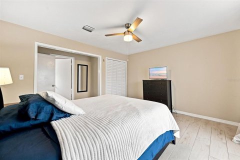 Villa ou maison à vendre à Dunedin, Floride: 2 chambres, 110.83 m2 № 2283482 - photo 18