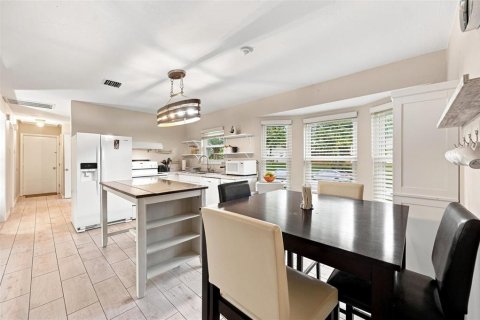 Villa ou maison à vendre à Dunedin, Floride: 2 chambres, 110.83 m2 № 2283482 - photo 9