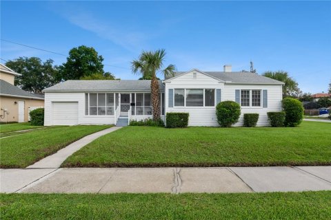 Casa en Orlando, Florida 3 dormitorios, 110.65 m2 № 2384180