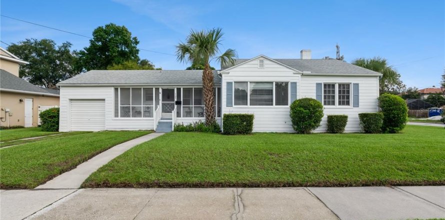 Casa en Orlando, Florida 3 dormitorios, 110.65 m2 № 2384180