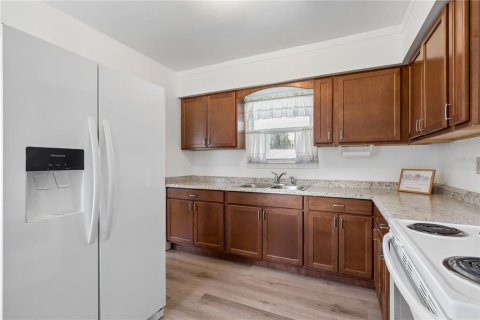 Casa en venta en Orlando, Florida, 3 dormitorios, 110.65 m2 № 2384180 - foto 9