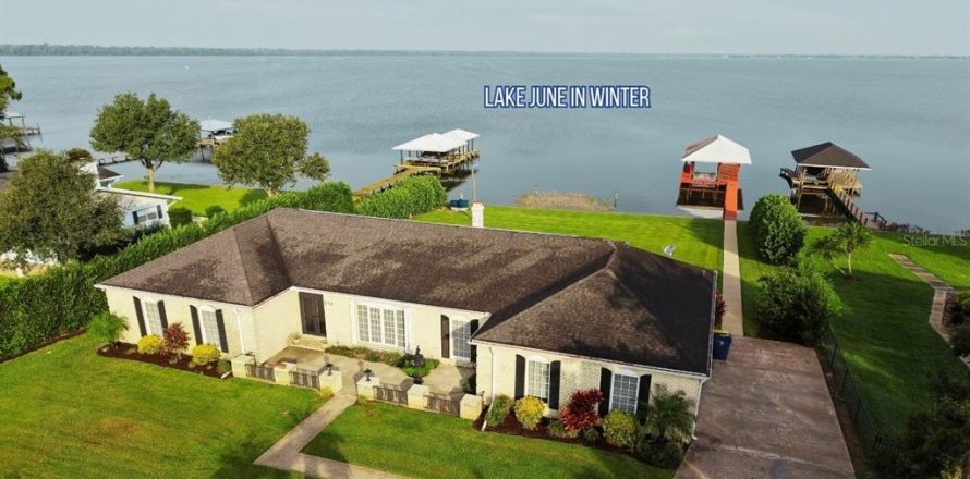 Casa en Lake Placid, Florida 3 dormitorios, 213.4 m2 № 2410254