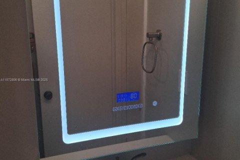 Снять в аренду кондоминиум в Пемброк-Пайнс, Флорида 1 спальня, 85.47м2, № 1941179 - фото 17