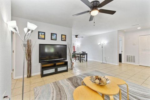 House in Palmetto, Florida 3 bedrooms, 115.76 sq.m. № 1840667 - photo 17