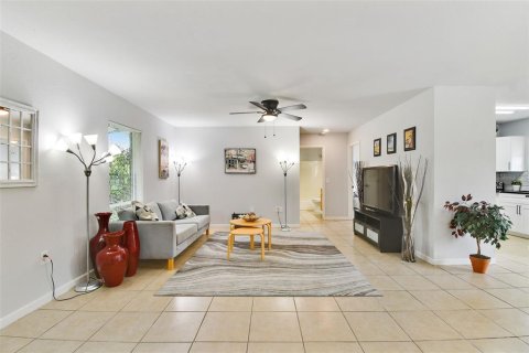 House in Palmetto, Florida 3 bedrooms, 115.76 sq.m. № 1840667 - photo 14