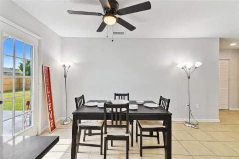 House in Palmetto, Florida 3 bedrooms, 115.76 sq.m. № 1840667 - photo 22