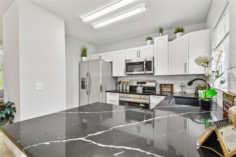 House in Palmetto, Florida 3 bedrooms, 115.76 sq.m. № 1840667 - photo 23
