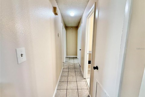 House in Kissimmee, Florida 4 bedrooms, 142.33 sq.m. № 2232622 - photo 12