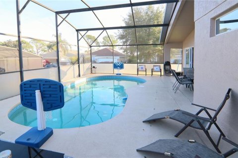 House in Haines City, Florida 4 bedrooms, 184.04 sq.m. № 2234473 - photo 25