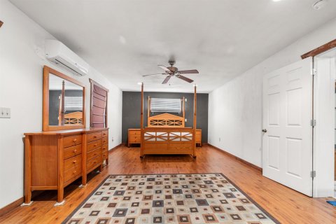 House in Okeechobee, Florida 3 bedrooms, 126.25 sq.m. № 2146947 - photo 15