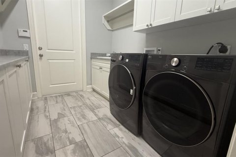 Villa ou maison à louer à Newberry, Floride: 4 chambres, 242.2 m2 № 2156115 - photo 29