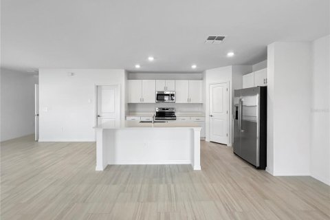 Casa en alquiler en Land O' Lakes, Florida, 4 dormitorios, 173.73 m2 № 1817762 - foto 11
