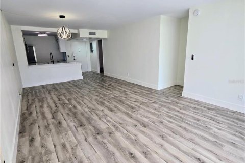 Condominio en venta en Largo, Florida, 2 dormitorios, 86.4 m2 № 1815703 - foto 8