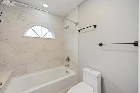 Villa ou maison à vendre à Bradenton, Floride: 3 chambres, 215.53 m2 № 1905880 - photo 30