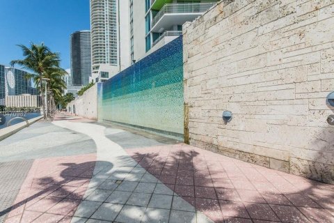 Condo in Miami, Florida, 1 bedroom  № 2052885 - photo 21