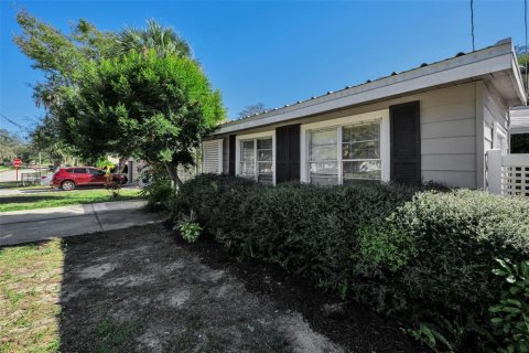 House in Tarpon Springs, Florida 3 bedrooms, 109.62 sq.m. № 2152346 - photo 27