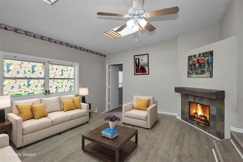 House in Tarpon Springs, Florida 3 bedrooms, 109.62 sq.m. № 2152346 - photo 6