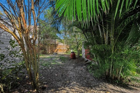 House in Tarpon Springs, Florida 3 bedrooms, 109.62 sq.m. № 2152346 - photo 24