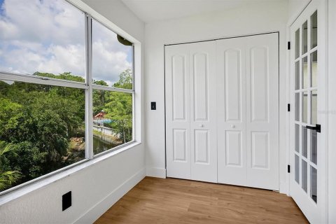 Condo in Orlando, Florida, 2 bedrooms  № 1679295 - photo 25