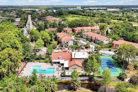 Condo in Orlando, Florida, 2 bedrooms  № 1679295 - photo 30