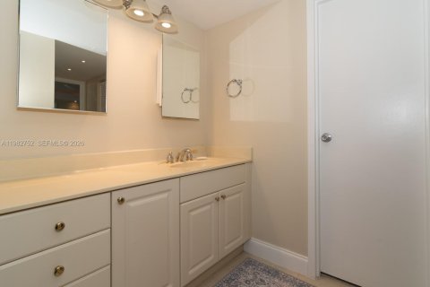 Купить кондоминиум в Майами, Флорида 2 спальни, 102.19м2, № 2049256 - фото 30