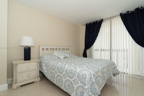 Купить кондоминиум в Майами, Флорида 2 спальни, 102.19м2, № 2049256 - фото 14