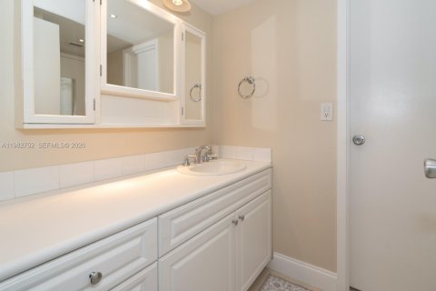 Купить кондоминиум в Майами, Флорида 2 спальни, 102.19м2, № 2049256 - фото 18