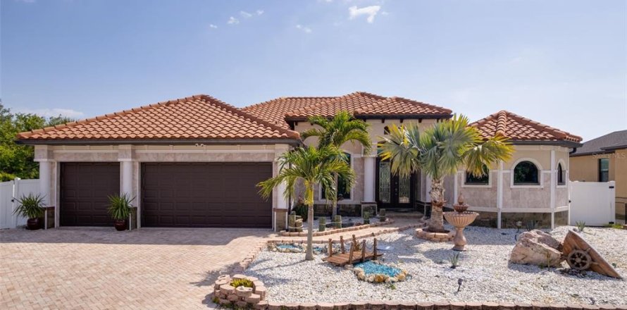 Villa ou maison à Port Charlotte, Floride 4 chambres, 229.93 m2 № 1657021