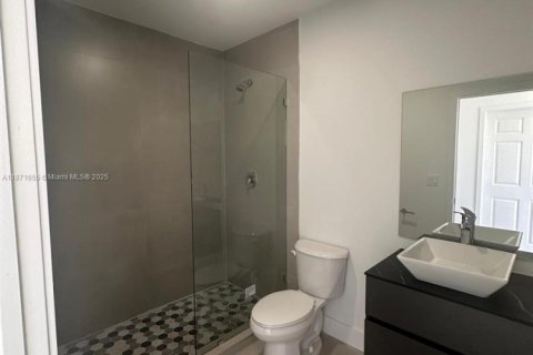 Casa en venta en Fort Lauderdale, Florida, 3 dormitorios № 1920271 - foto 22
