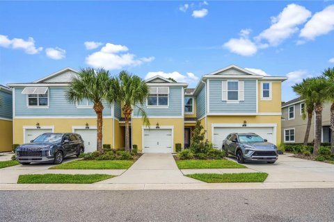 Townhouse in Oldsmar, Florida 3 bedrooms, 175.4 sq.m. № 2223447