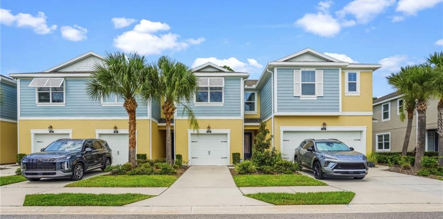 Adosado en Oldsmar, Florida 3 dormitorios, 175.4 m2 № 2223447