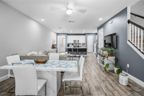 Adosado en venta en Oldsmar, Florida, 3 dormitorios, 175.4 m2 № 2223447 - foto 7