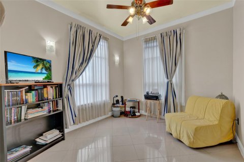 Copropriété à vendre à Hialeah, Floride: 2 chambres, 95.69 m2 № 2032063 - photo 30