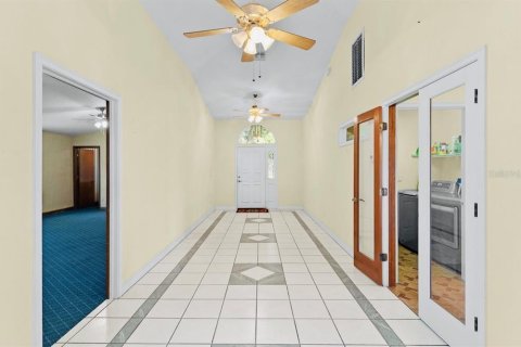 House in Clermont, Florida 3 bedrooms, 221.39 sq.m. № 2098409 - photo 6