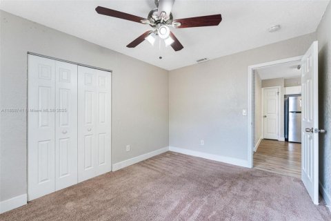 House in Boca Raton, Florida 3 bedrooms, 102.75 sq.m. № 1865224 - photo 13