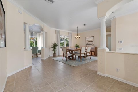 Villa ou maison à vendre à Wesley Chapel, Floride: 4 chambres, 266.26 m2 № 2093869 - photo 4