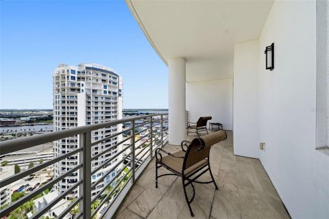 Condominio en venta en Tampa, Florida, 3 dormitorios, 179.77 m2 № 2318652 - foto 27
