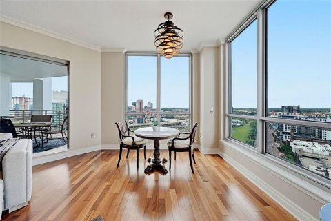 Condominio en venta en Tampa, Florida, 3 dormitorios, 179.77 m2 № 2318652 - foto 13