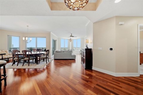 Condominio en venta en Tampa, Florida, 3 dormitorios, 179.77 m2 № 2318652 - foto 12