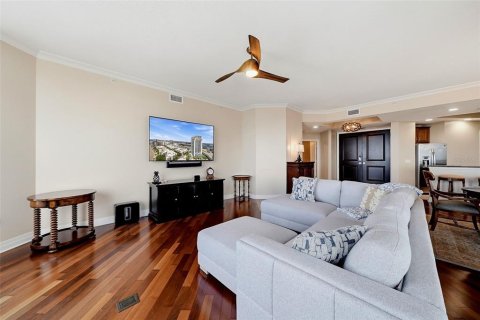 Condominio en venta en Tampa, Florida, 3 dormitorios, 179.77 m2 № 2318652 - foto 6